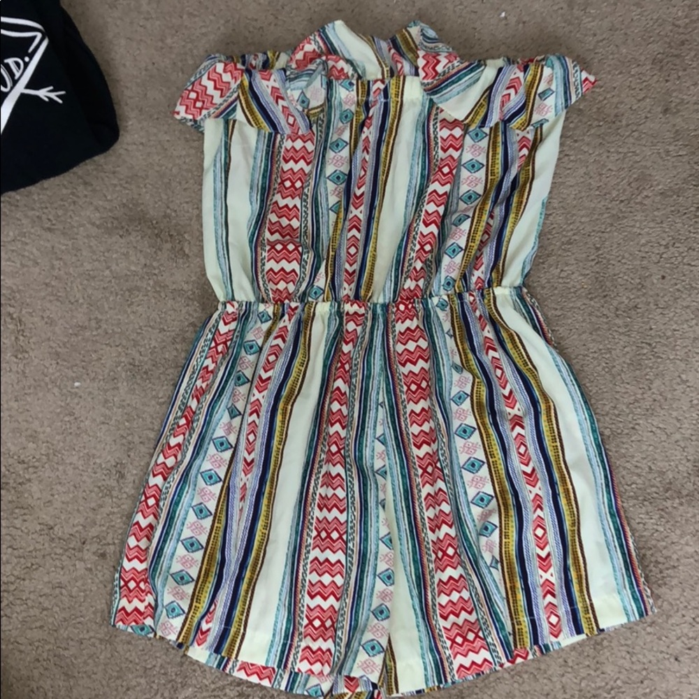 Romper - Picture 2 of 4